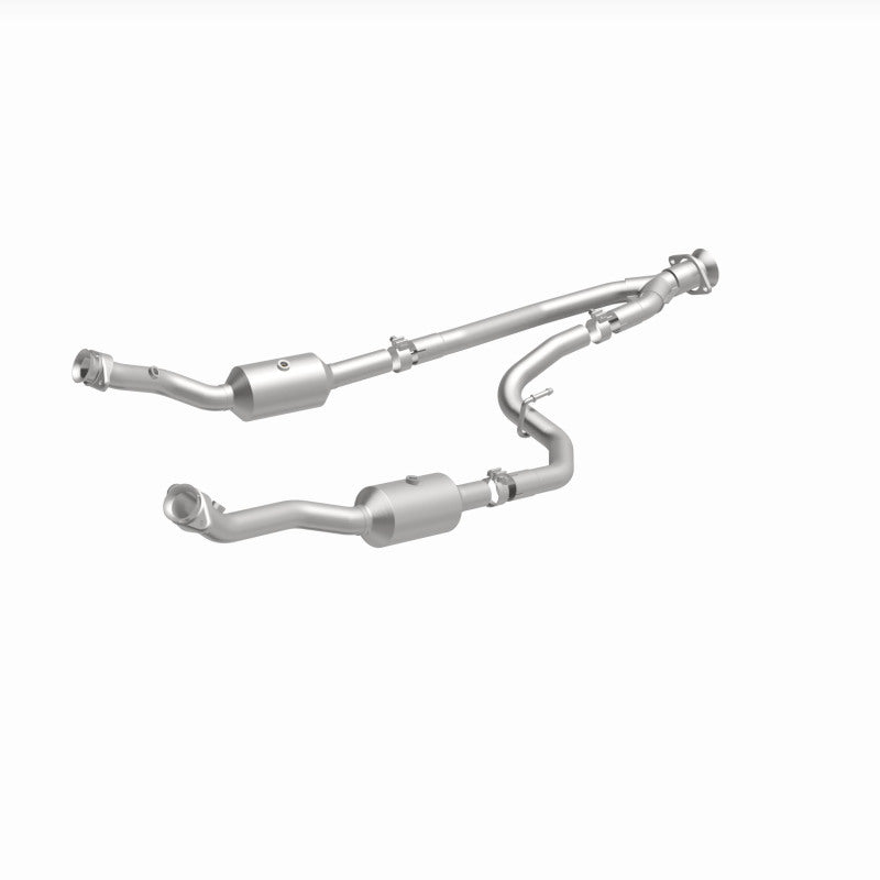 MagnaFlow OEM Grade Federal/EPA Compliant Direct-Fit Catalytic Converter 280248 for Ford Transit