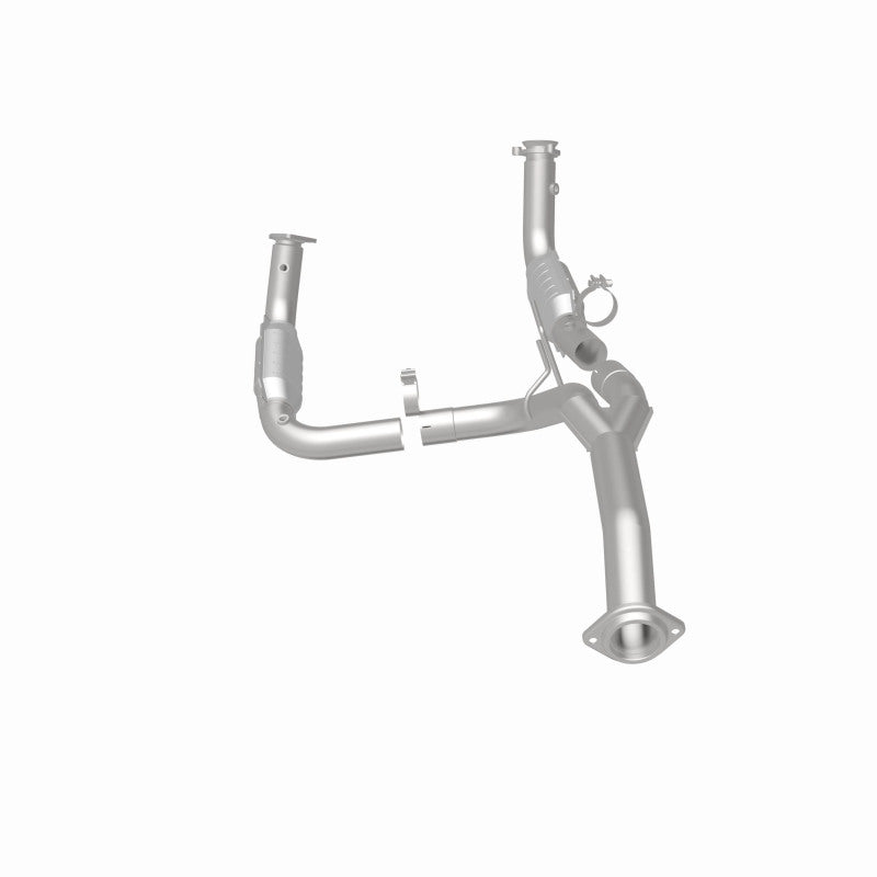 MagnaFlow OEM Grade Federal/EPA Compliant Direct-Fit Catalytic Converter 21-252 for Chevrolet Silverado 2500 HD & GMC Sierra 2500 HD
