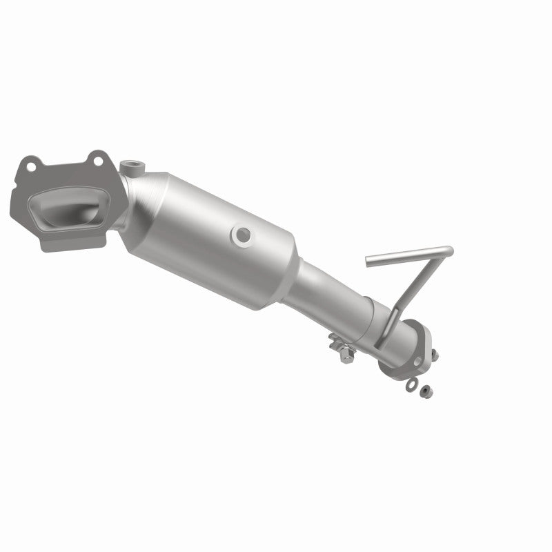 MagnaFlow OEM Grade Federal/EPA Compliant Direct-Fit Catalytic Converter for Jeep Wrangler (Part #21-030)