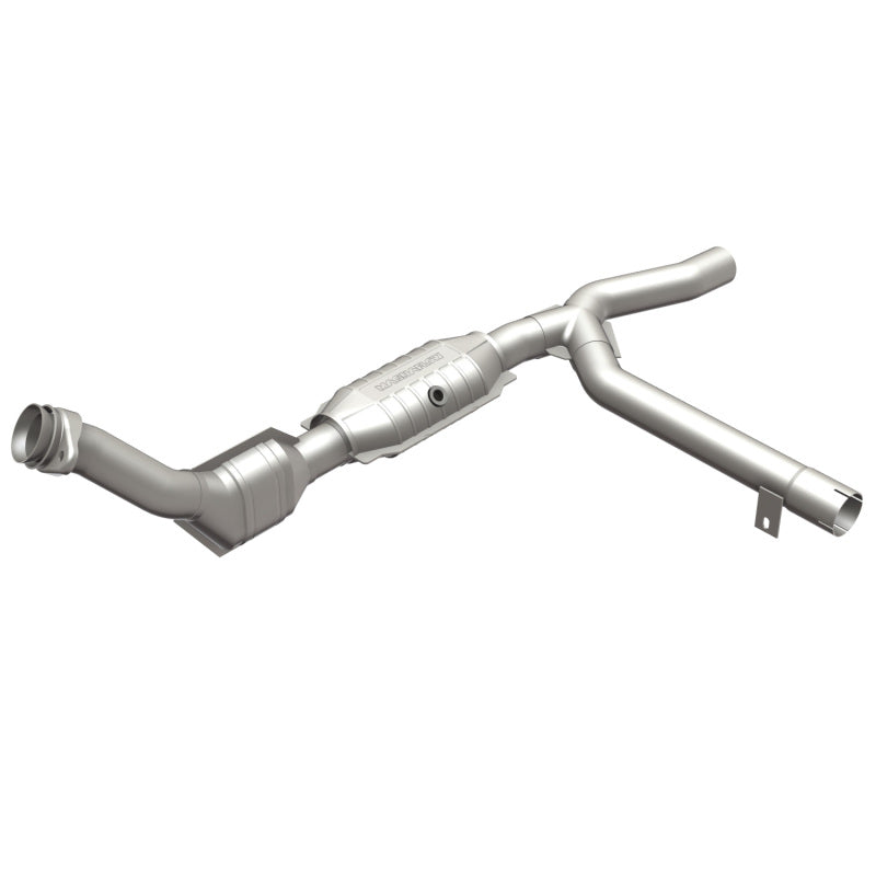 MagnaFlow OEM Grade Federal/EPA Compliant Direct-Fit Catalytic Converter 51199 for Ford Trucks and SUVs