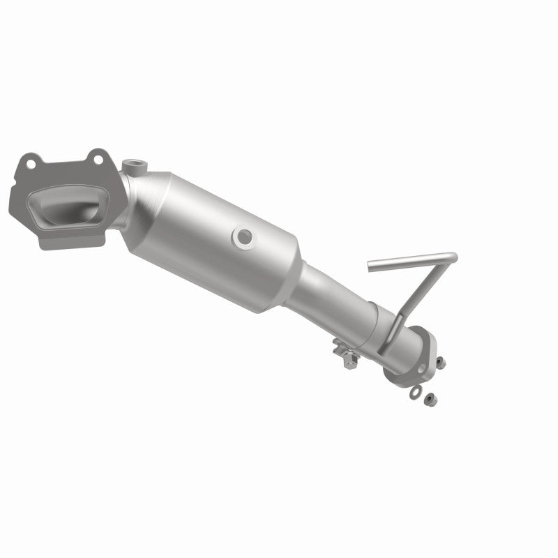 MagnaFlow OEM Grade Federal/EPA Compliant Direct-Fit Catalytic Converter for Jeep Wrangler (Part #21-030)