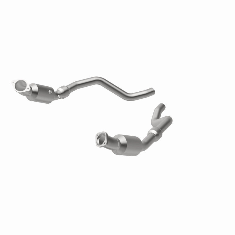 MagnaFlow OEM Grade Federal/EPA Compliant Direct-Fit Catalytic Converter 16421 for Chrysler 300 and Dodge Challenger