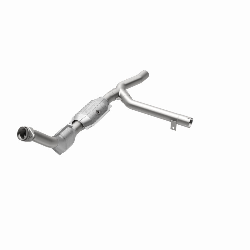 MagnaFlow OEM Grade Federal/EPA Compliant Direct-Fit Catalytic Converter 51199 for Ford Trucks and SUVs