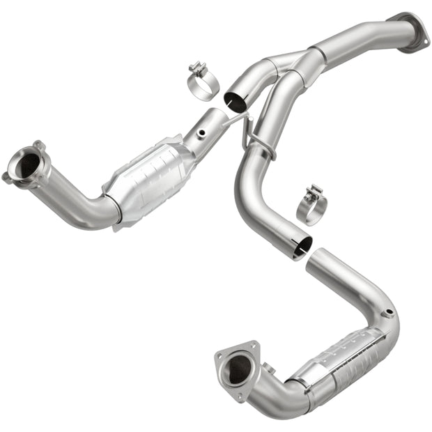 MagnaFlow OEM Grade Federal/EPA Compliant Direct-Fit Catalytic Converter 21-252 for Chevrolet Silverado 2500 HD & GMC Sierra 2500 HD