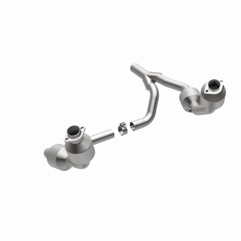 MagnaFlow OEM Grade Federal/EPA Compliant Direct-Fit Catalytic Converter 49689 for 2007-2009 Jeep Wrangler 3.8L