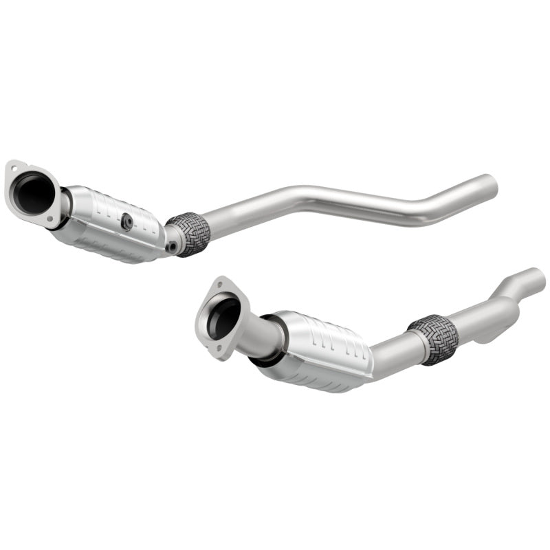 MagnaFlow OEM Grade Federal/EPA Compliant Direct-Fit Catalytic Converter 16421 for Chrysler 300 and Dodge Challenger
