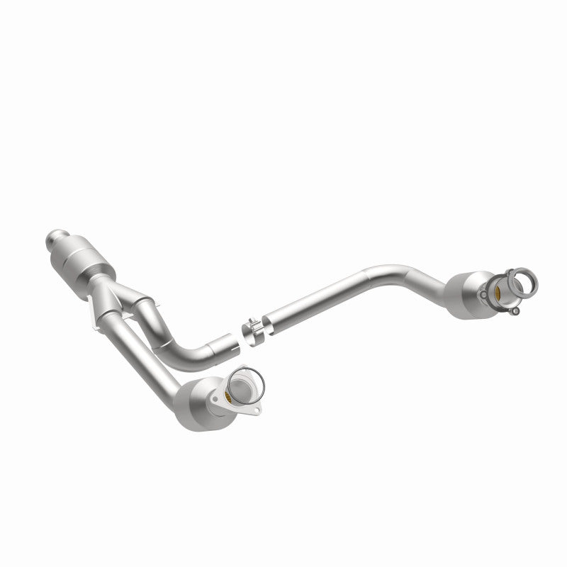 MagnaFlow OEM Grade Direct-Fit Catalytic Converter Part 52642 for Chevrolet Silverado and Tahoe