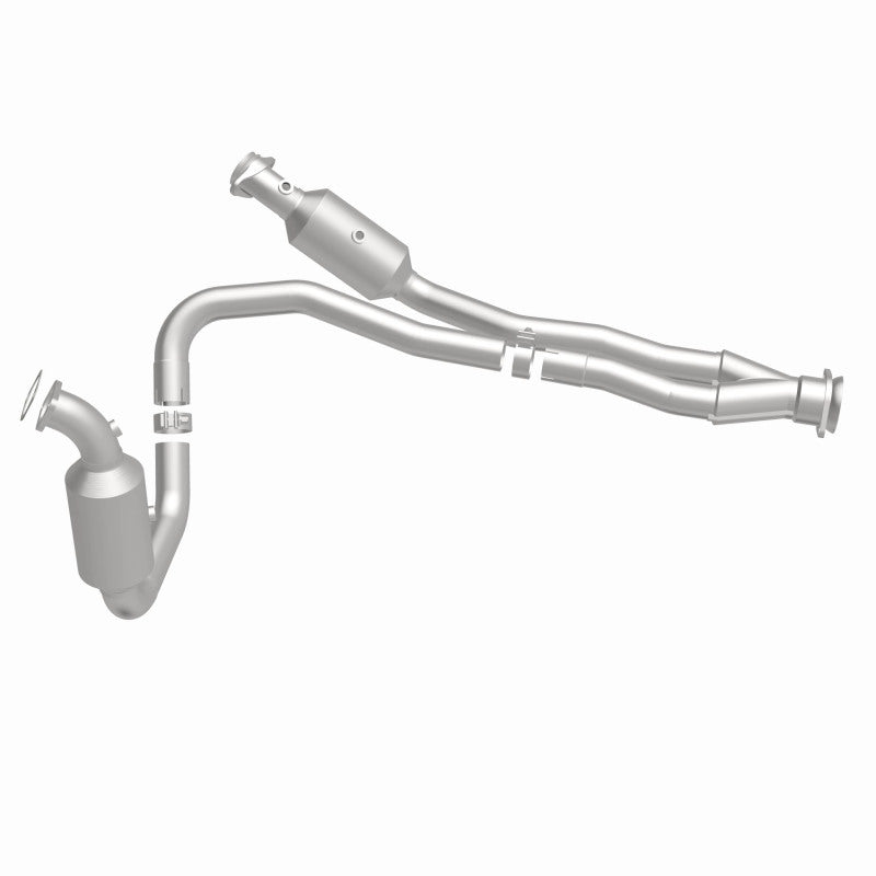 MagnaFlow OEM Grade Federal/EPA Compliant Direct-Fit Catalytic Converter for Ford Transit 2015-2019 – Model 21-710