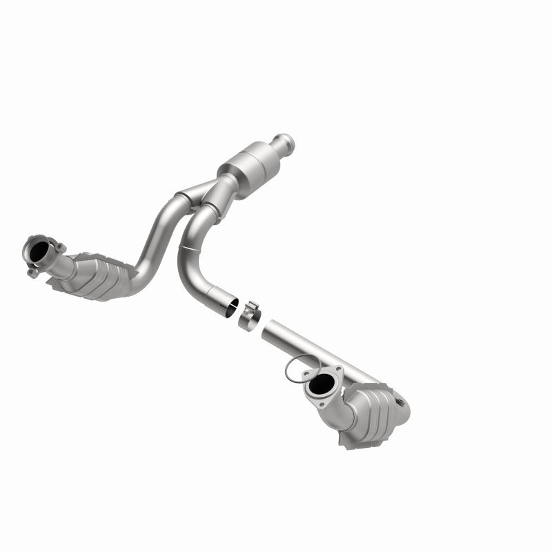 MagnaFlow OEM Grade Federal/EPA Compliant Direct-Fit Catalytic Converter 51578 for Chevrolet Avalanche 2009-2013