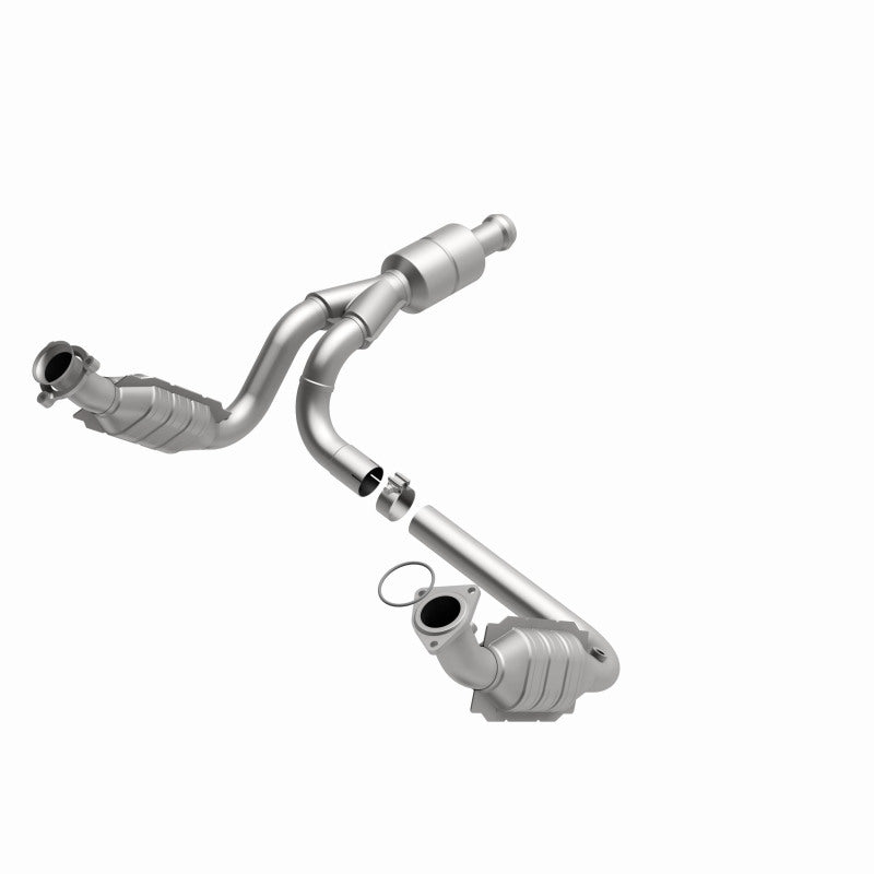 MagnaFlow OEM Grade Federal/EPA Compliant Direct-Fit Catalytic Converter 51578 for Chevrolet Avalanche 2009-2013