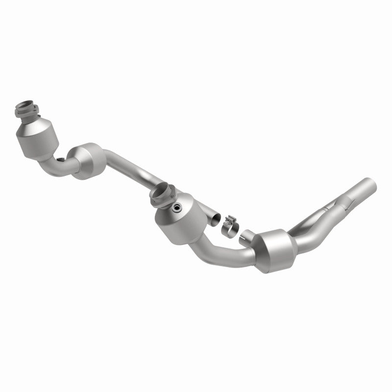 MagnaFlow OEM Grade Federal/EPA Compliant Direct-Fit Catalytic Converter 49689 for 2007-2009 Jeep Wrangler 3.8L