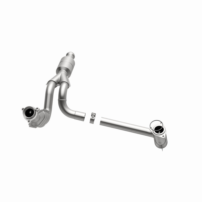 MagnaFlow OEM Grade Federal/EPA Compliant Direct-Fit Catalytic Converter 51578 for Chevrolet Avalanche 2009-2013