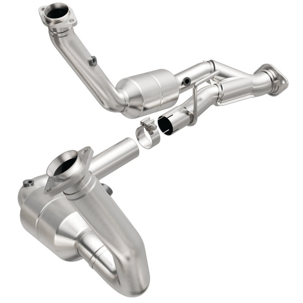 MagnaFlow OEM Grade Federal/EPA Compliant Direct-Fit Catalytic Converter Part 49709 for 2005-2010 Jeep Grand Cherokee and Commander