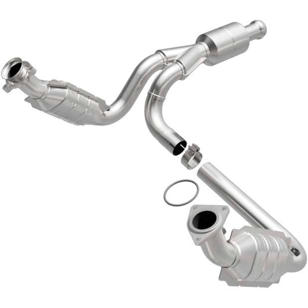 MagnaFlow OEM Grade Federal/EPA Compliant Direct-Fit Catalytic Converter 51578 for Chevrolet Avalanche 2009-2013