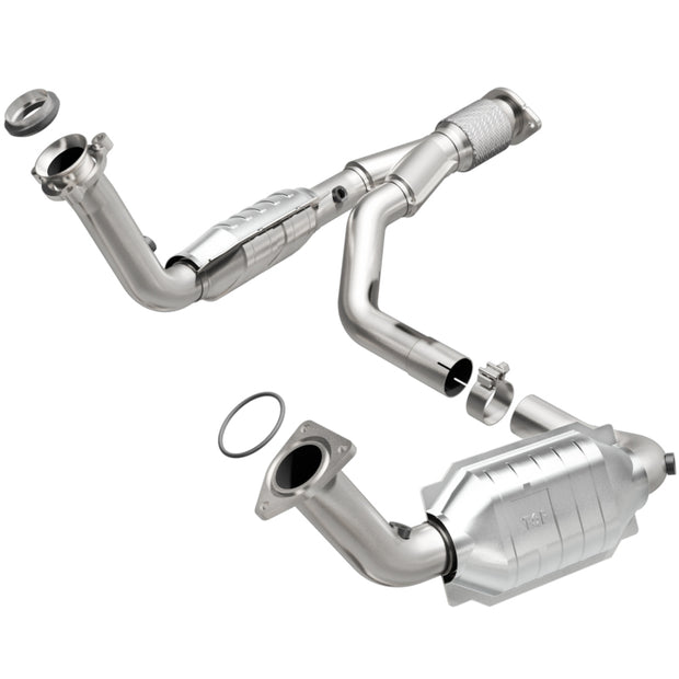 MagnaFlow HM Grade Federal/EPA Compliant Direct-Fit Catalytic Converter 93496 for Chevy Trailblazer and GMC Envoy
